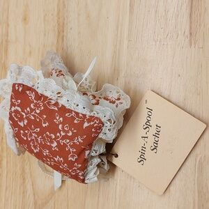 Vintage Mini Sewing kit Floral Lace